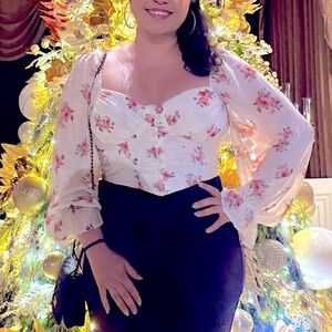 Privy White and Pink Floral Blouse